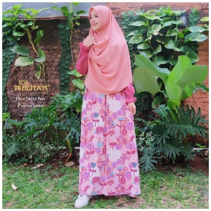 Mala Dress Pink