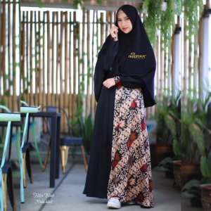 Hilya Royal Black