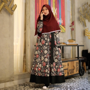 Kirana Flowery Black